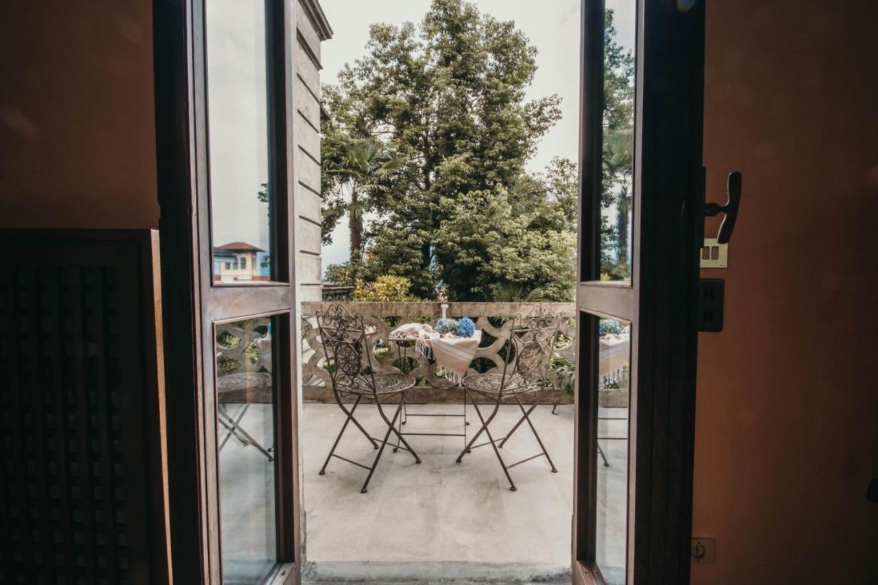 Library Apartment - Villa Candela สเตรซา ภายนอก รูปภาพ